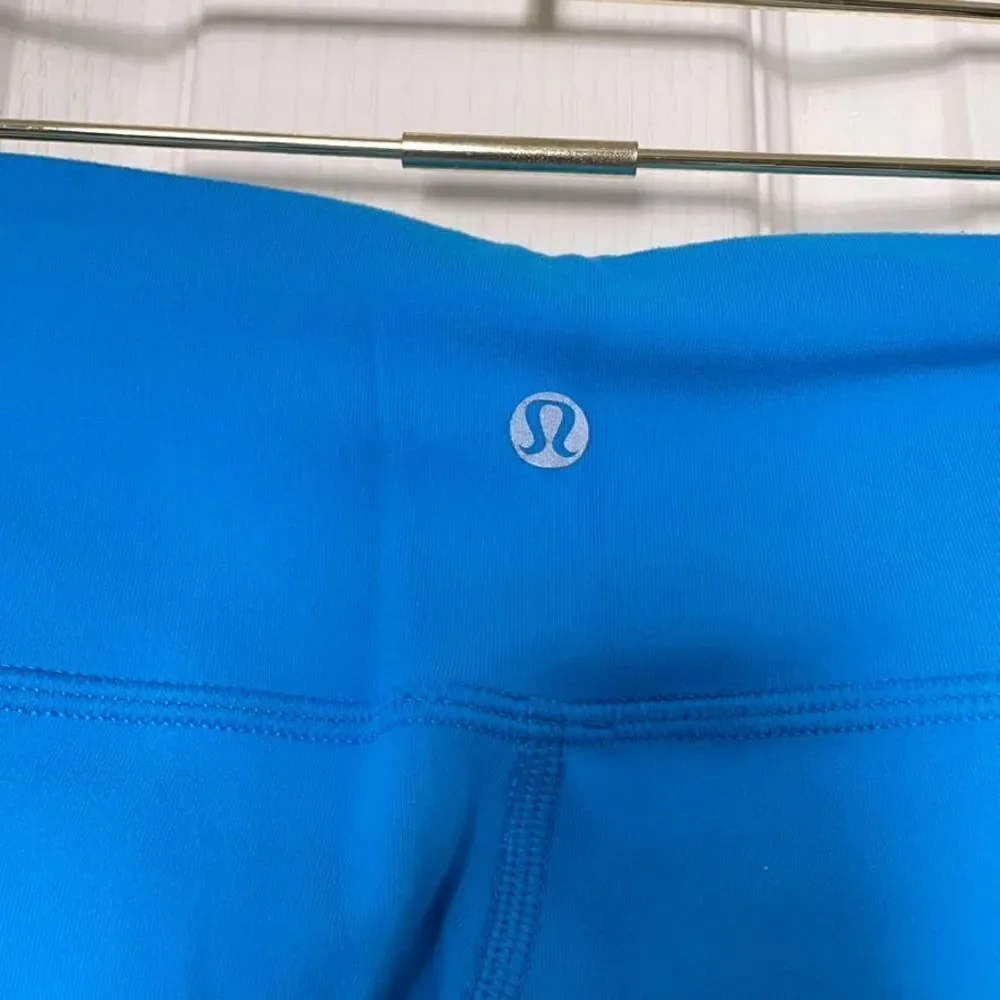 Lululemon Wunder Under Blue Cropped Leggings Women's10 Activewear Stretch Yoga‎